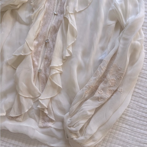 Cream Ruffled Blouse - Picture 5 of 6